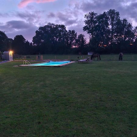 Eden Koi Bed & Breakfast Conteville  Ruang foto