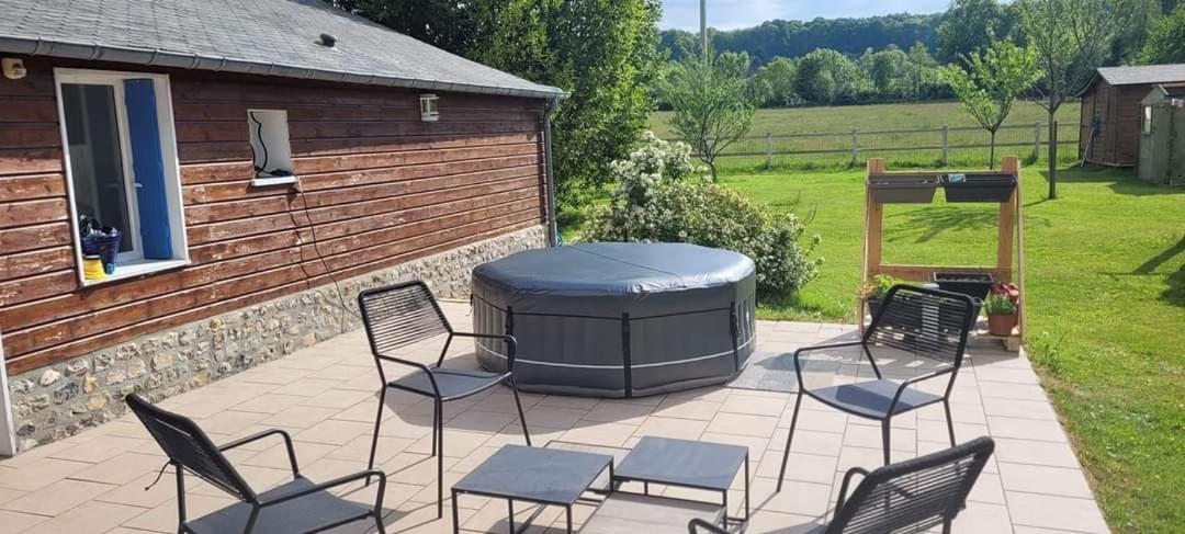 Eden Koi Bed & Breakfast Conteville  Bagian luar foto